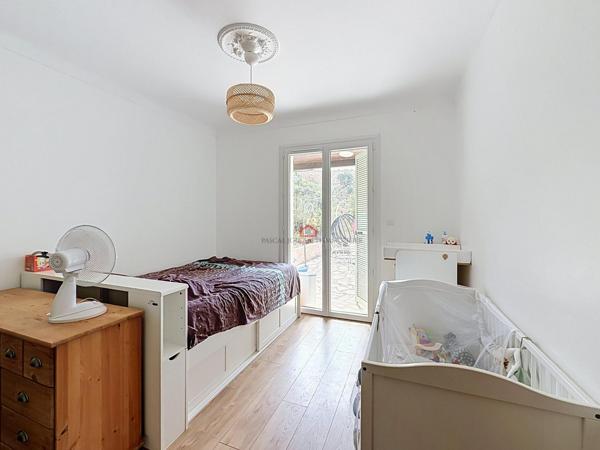 Maison composée de deux appartements Plaine de Peri
