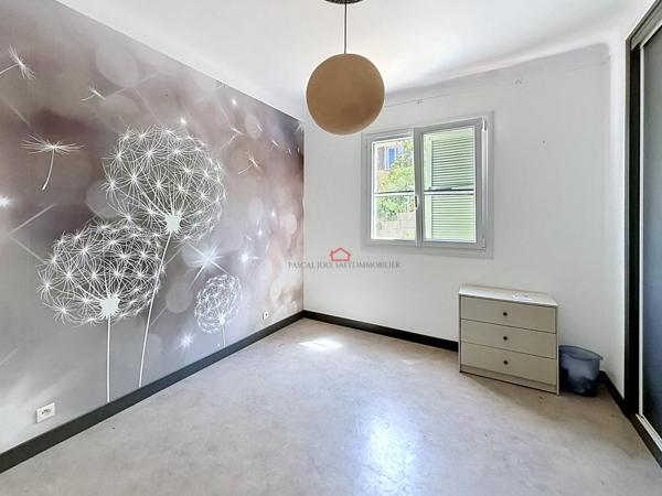 Maison composée de deux appartements Plaine de Peri