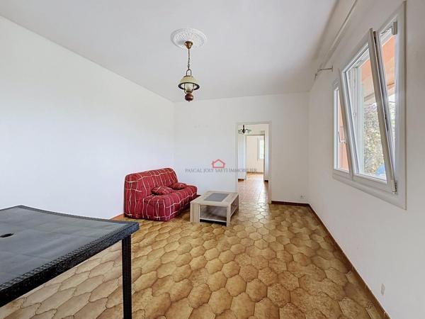 Maison composée de deux appartements Plaine de Peri
