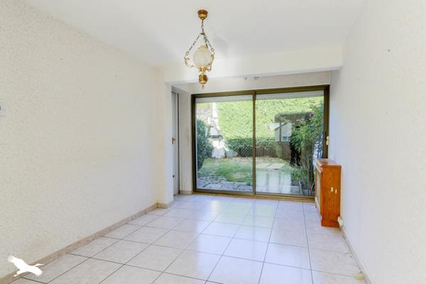 Maison 257 152 € Ecquevilly 5 p 89 m² DPE D