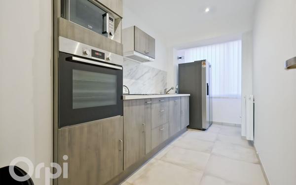 Appartement à vendre    3 pièces • 70 m2 Le Cannet