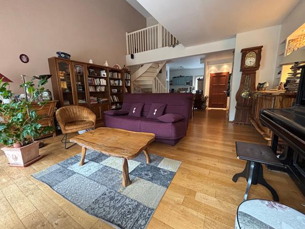 À vendre : Bel appartement Duplex de 4 pièces avec terrasse et jardin privatif