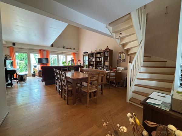 À vendre : Bel appartement Duplex de 4 pièces avec terrasse et jardin privatif