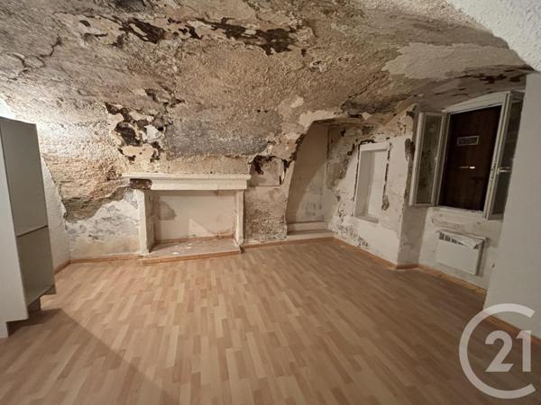 appartement à vendre  3 pièces - 92,59 m2 ST ETIENNE LES ORGUES - 04