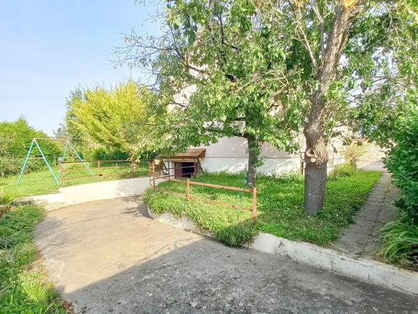 Maison de 120m² et son terrain arboré