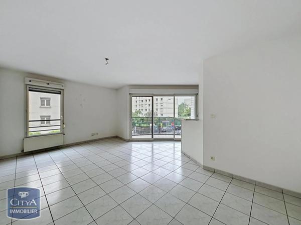 Appartement à louer 3 pièces 71.19m² Lyon (69003)