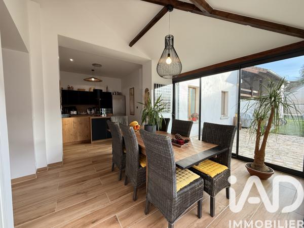 Maison à vendre 7 pièces 207 m² Crécy-la-Chapelle