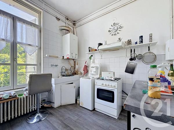 Immeuble à vendre  160 m 2   ST POURCAIN SUR SIOULE  - 03