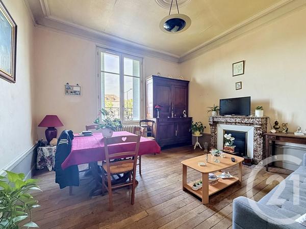 Immeuble à vendre  160 m 2   ST POURCAIN SUR SIOULE  - 03