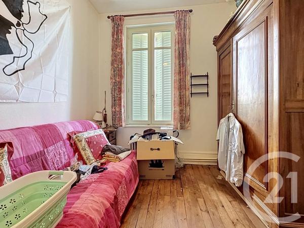 Immeuble à vendre  160 m 2   ST POURCAIN SUR SIOULE  - 03