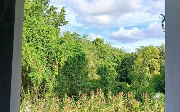 Maison à vendre    5 pièces • 110 m2 Morne-à-l'Eau