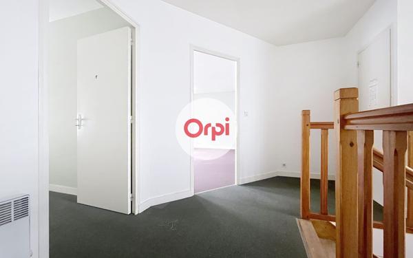 Immeuble à vendre    3 pièces • 126 m2 Questembert