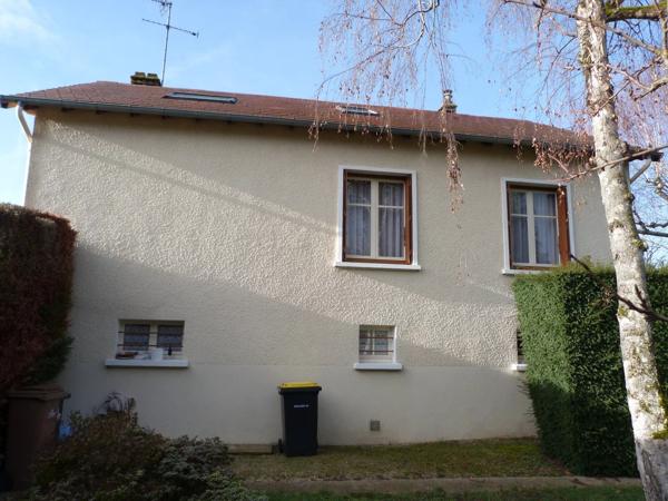 Vente                                                      Maison
                        
                     5 pièces                      105 m2                     à Vierzon