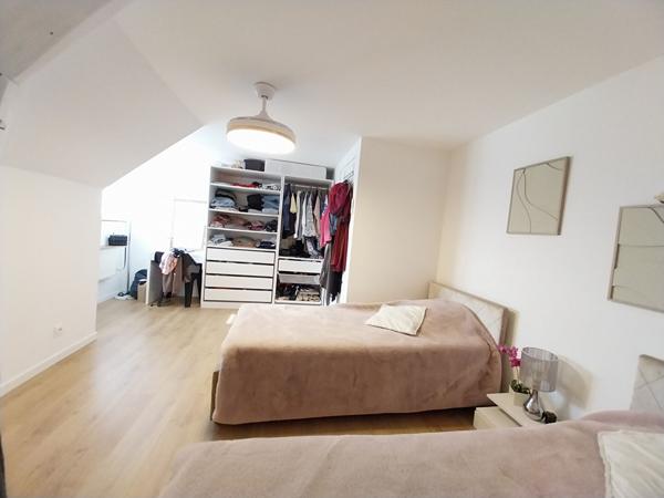 Maison à vendre T7 - Blois - Maison familiale entièrement rénovée à neuve, 5 Chbs