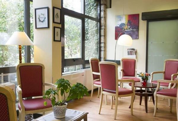 INVESTISSEMENT LOCATIF  TERRASSON LAVILLEDIEU - Résidence Les Quatre Saisons  - 5.50%  de rentabilité.