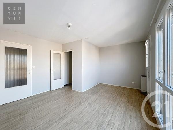 Appartement F1 à vendre  1 pièce - 27 m2 ST JULIEN LES VILLAS - 10