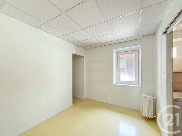 Appartement à vendre  4 pièces - 67,70 m 2   TANINGES  - 74