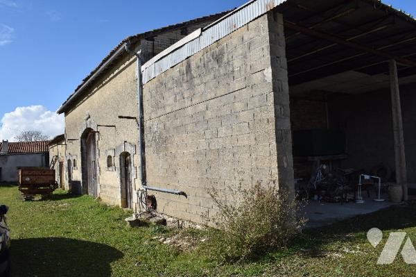 PROPRIETE SITUEE A BRETTES