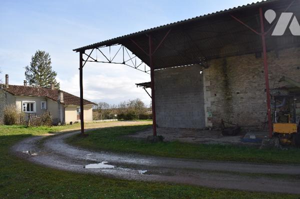 PROPRIETE SITUEE A BRETTES