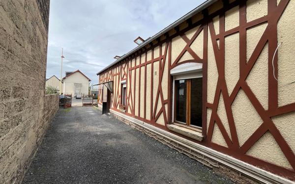 Maison à vendre    3 pièces •  Condren