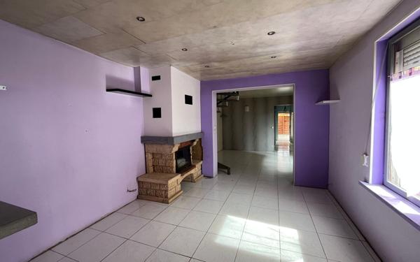 Maison à vendre    3 pièces •  Condren