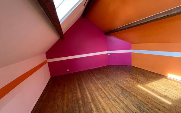 Maison à vendre    3 pièces •  Condren