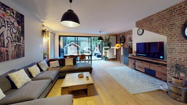 Maison moderne de 6 pièces