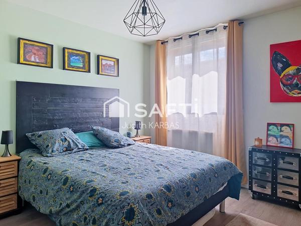Maison moderne de 6 pièces