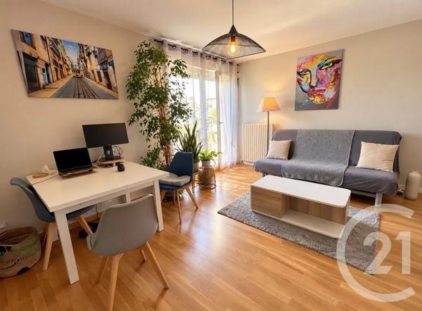 Appartement à vendre  2 pièces - 38,70 m 2   LIVRY GARGAN  - 93