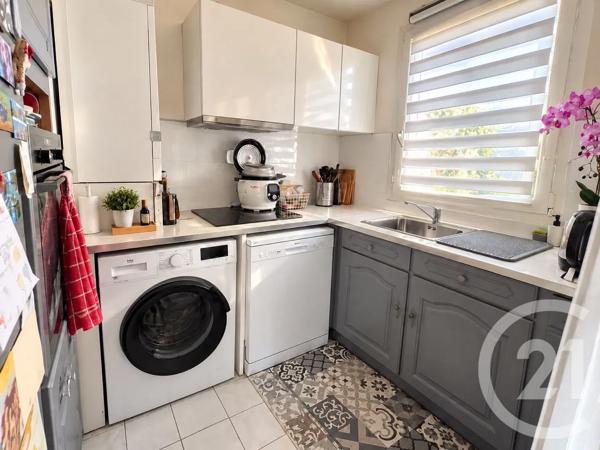 Appartement à vendre  2 pièces - 38,70 m 2   LIVRY GARGAN  - 93