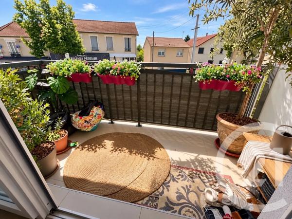 Appartement à vendre  2 pièces - 38,70 m 2   LIVRY GARGAN  - 93