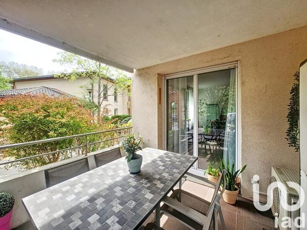 Appartement 3 pièces de 61 m² à Castelginest (31780)