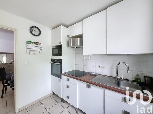 Appartement 3 pièces de 61 m² à Castelginest (31780)