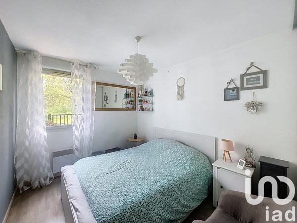 Appartement 3 pièces de 61 m² à Castelginest (31780)