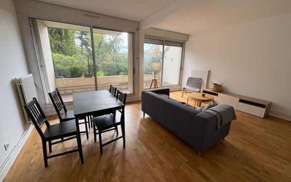 Appartement à vendre    3 pièces • 72,48 m2 Lyon 1