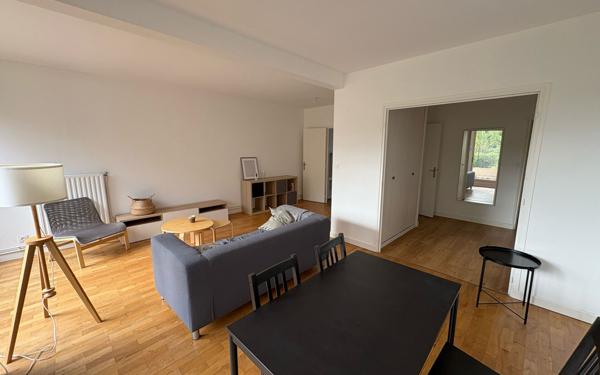 Appartement à vendre    3 pièces • 72,48 m2 Lyon 1