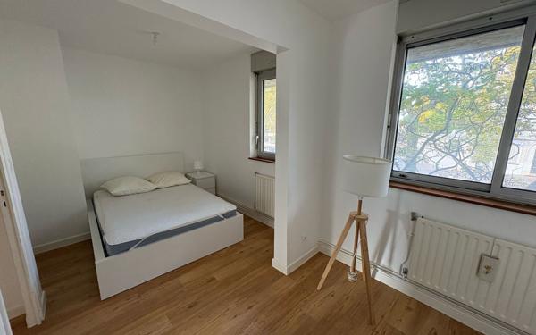 Appartement à vendre    3 pièces • 72,48 m2 Lyon 1