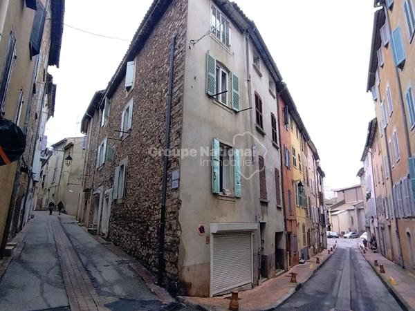 Le Luc (83340) Maison de village avec garage et terrasse tropézienne
