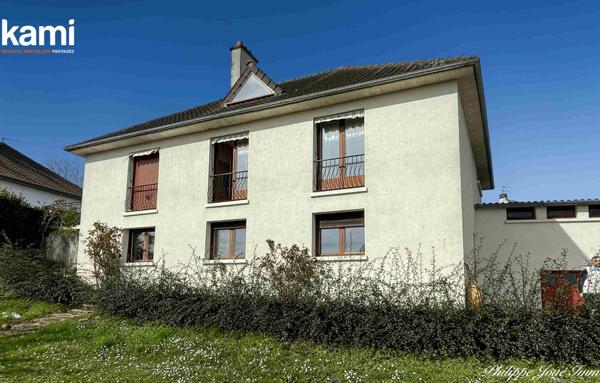 Maison 6 pièces de 138 m2 à Paron (89100)