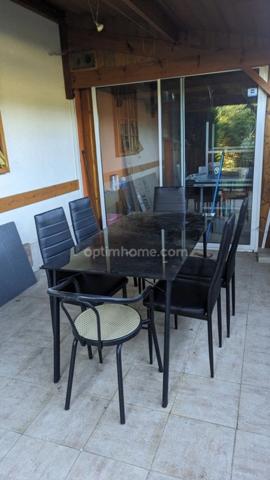 Maison spacieuse avec 3 grandes chambres et garage double dans secteur très calme