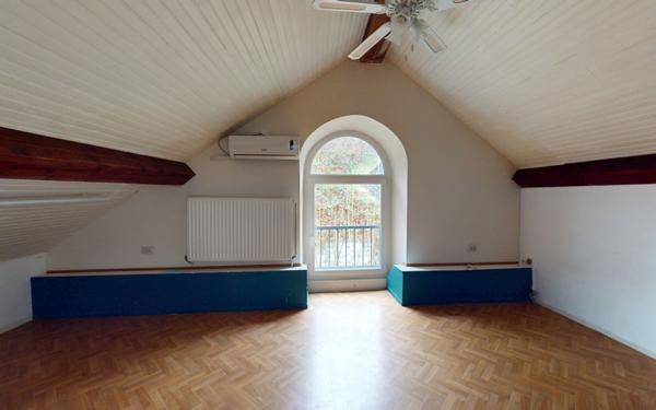 Appartement à vendre    3 pièces • 80 m2 Montbéliard