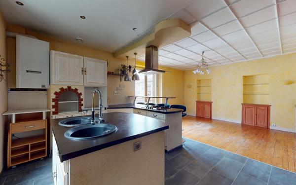 Appartement à vendre    3 pièces • 80 m2 Montbéliard