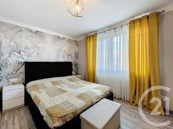 Maison à vendre  6 pièces - 131,06 m 2   AGEN  - 47