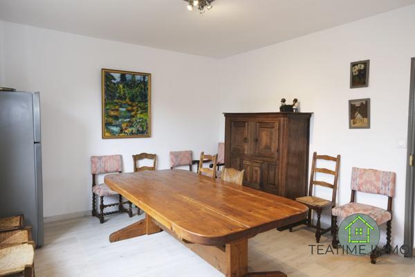 Propriété 6 gîtes en pierre et une maison principale