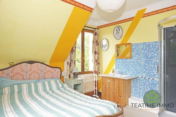 Propriété 6 gîtes en pierre et une maison principale