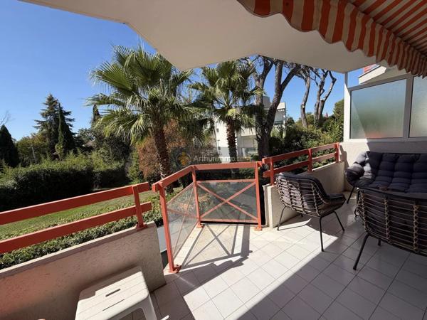 Location                                                      Appartement
                        
                     2 pièces                      40 m2                     à Saint-Raphaël