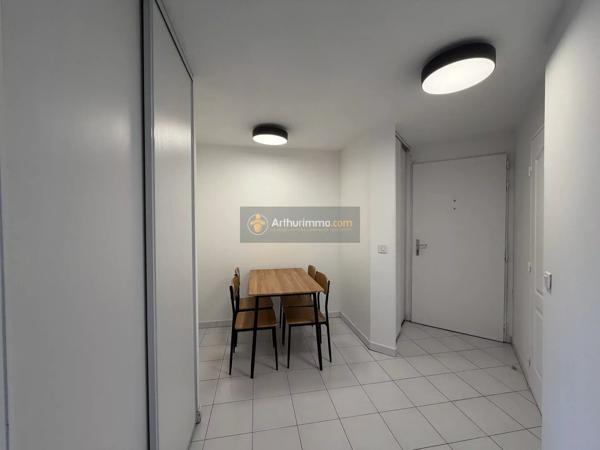 Location                                                      Appartement
                        
                     2 pièces                      40 m2                     à Saint-Raphaël