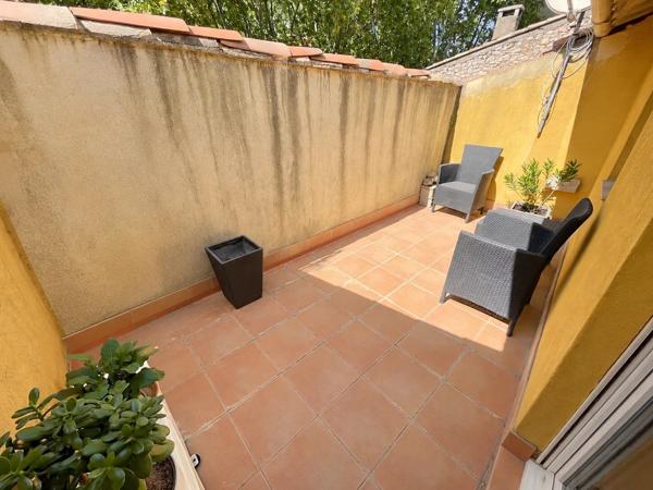 Vente                                                      Appartement
                        
                     3 pièces                      84 m2                     à Le Luc