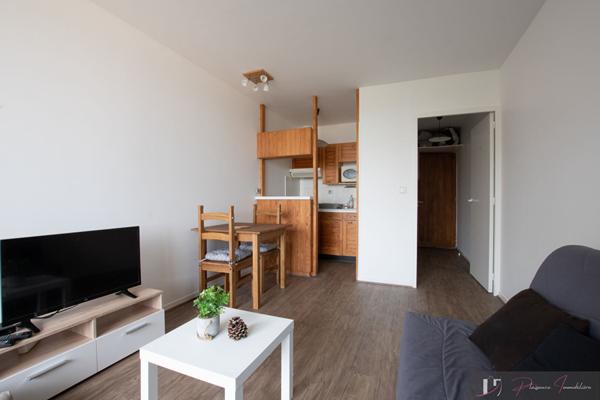 STUDIO ETUDIANT MEUBLE LES MINIMES  La rochelle