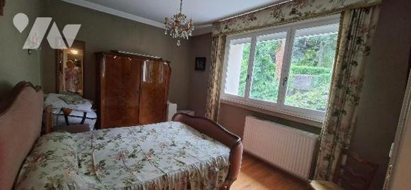 A Saint-Etienne -Le Portail Rouge, appartement T5 avec garage et cave